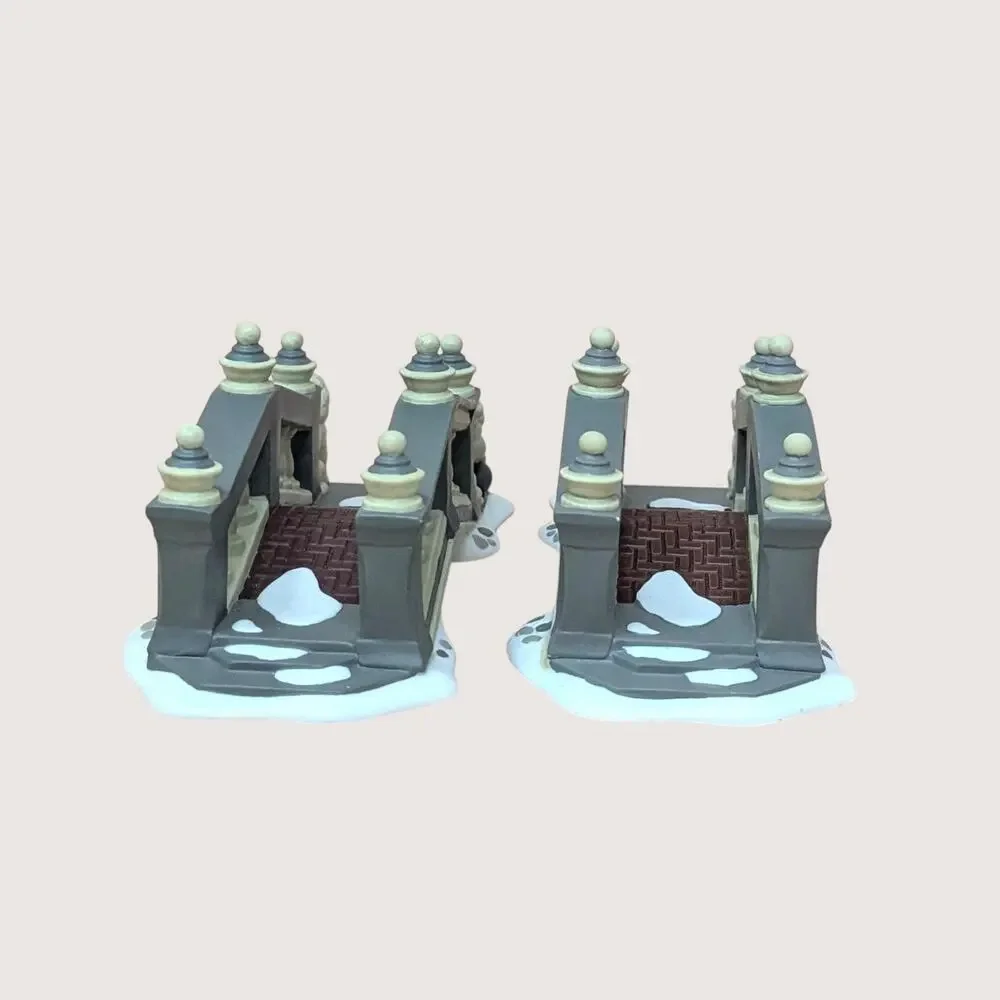 1990s Dept 56 Ceramic Heritage Village Lionhead Bridges Set